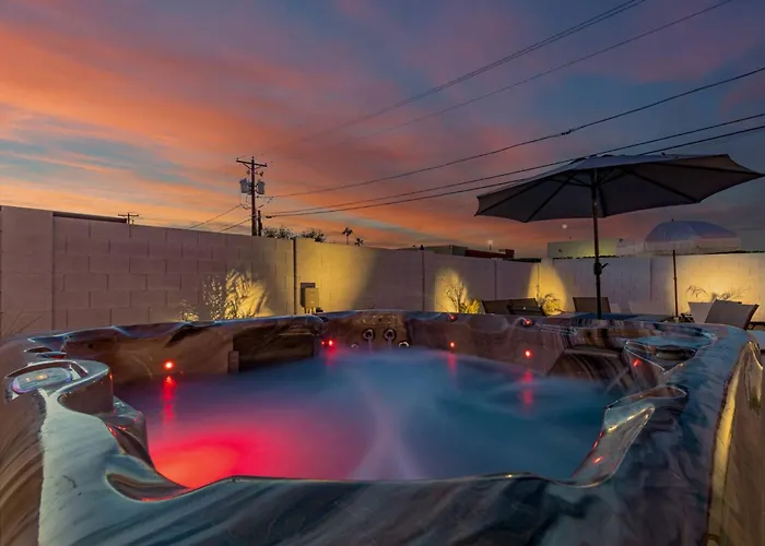 *4 Min 2 Nightlife*huge Pool*spa*golf*bbq
